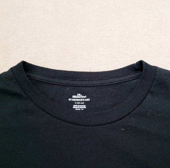 Luck Of The Irish Saint Patrick's Day Celtic Cross Graphic T-Shirt Unisex Size L - Picture 5 of 10